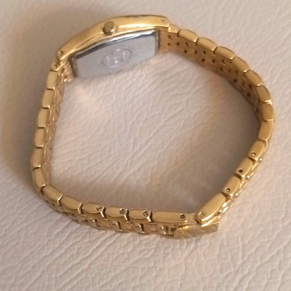 Armitron fixed Bezel Watch 💖 - Picture 3 of 3